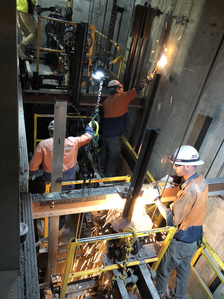 Elevator Removal Specialists 42A96A4E 2A38 45D6 8F1A 3957B3229411 1 105 c
